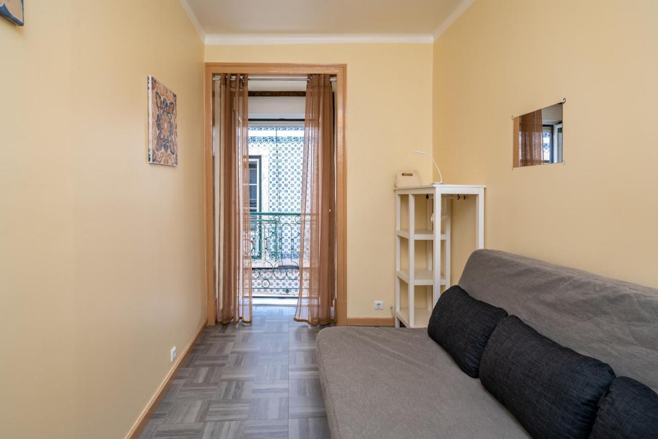 Cozy One Bedroom Apt In Historic Location - Carmo Lisboa Kültér fotó